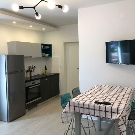 Adriatic House Lägenhet Novalja Exteriör bild